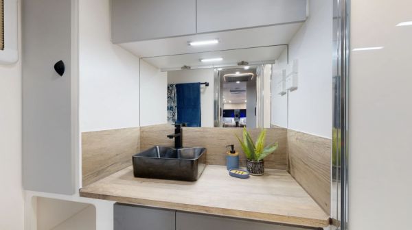 2023 Optimus Primax Off-Road Caravan image