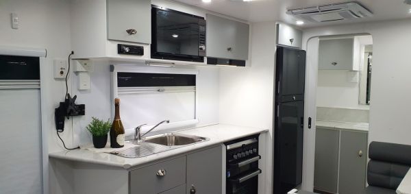 2025 Olympic Marathon 186-1 Ensuite Caravan image