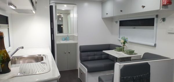 2025 Olympic Marathon 186-1 Ensuite Caravan image