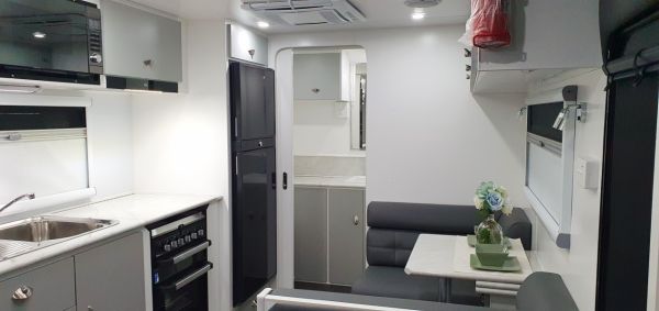 2025 Olympic Marathon 186-1 Ensuite Caravan image