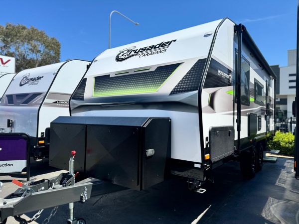2024 Crusader MY25 Musketeer Recliner Ensuite Couples Van image