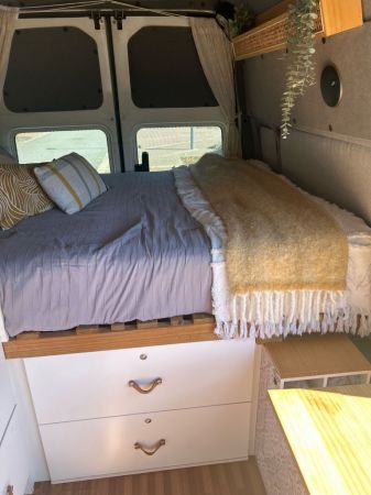 2005 Ford Transit Campervan image