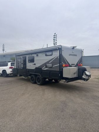 2014 Universal Trailaway Off Road Semi Off Road Caravan image