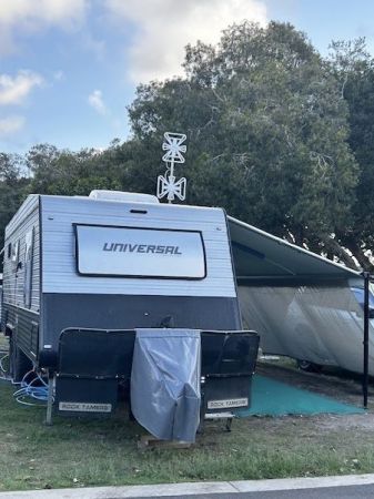 2014 Universal Trailaway Off Road Semi Off Road Caravan image