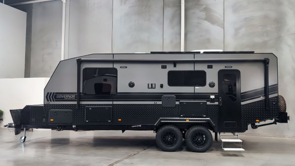 2025 Salute Governor Unlimited 22FT Club Lounge (OFF ROAD / AIRBAG) image