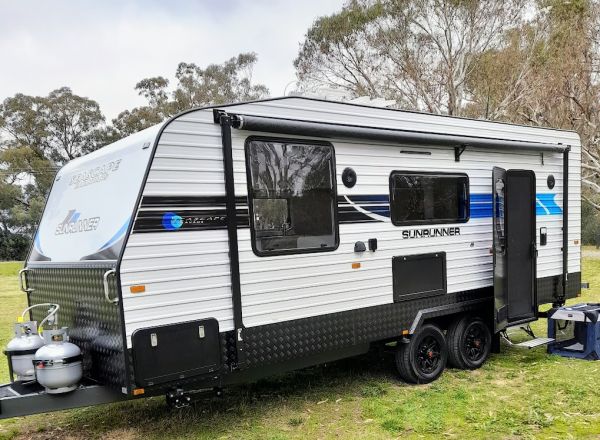 2024 Seascape Sunrunner Caravan image