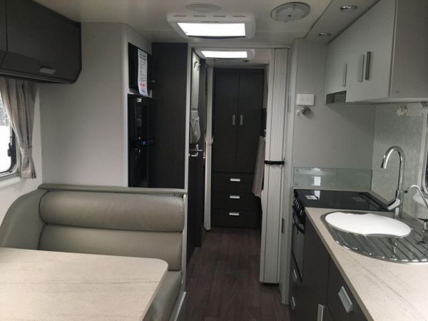 2018 Jayco Journey image
