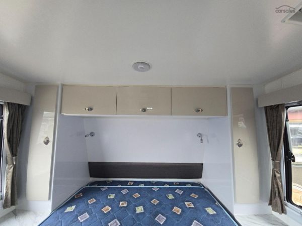 2017 Royal Flair PD Series image