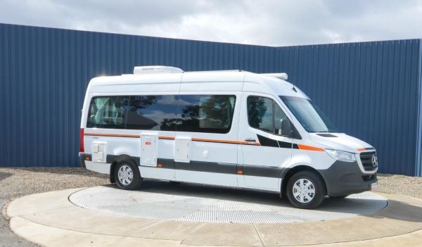 2020 Kea Nomad M700 3 Berth image