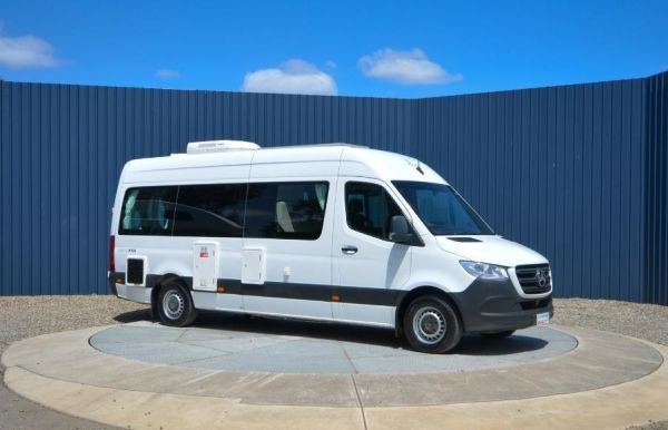 2019 Kea Nomad M700 3 Berth image