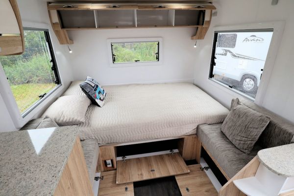 2024 Avan Aspire Caravan 402 image