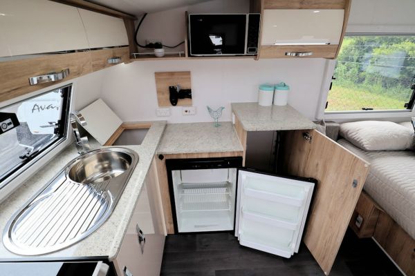 2024 Avan Aspire Caravan 402 image