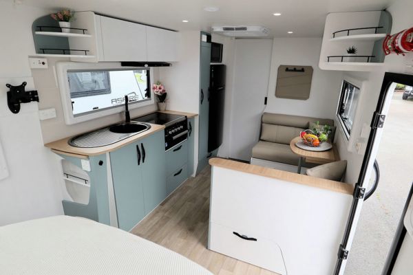 2024 Avan Aspire Caravan 564 image