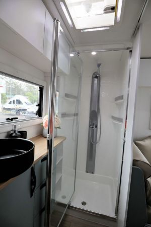 2024 Avan Aspire Caravan 564 image