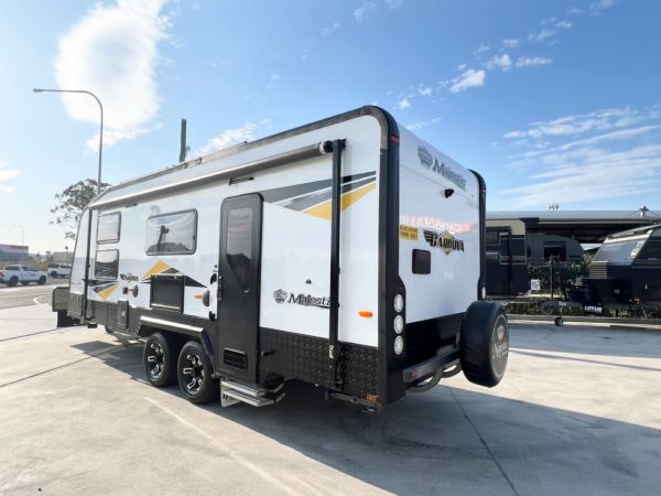 2019 Majestic Knight Caravan GAROOVA image