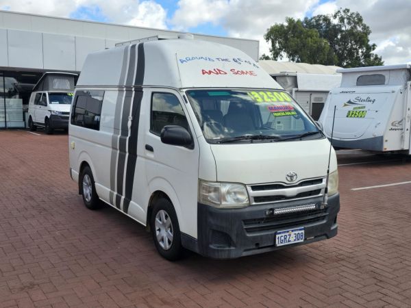 2012 Toyota Hiace Campervan image