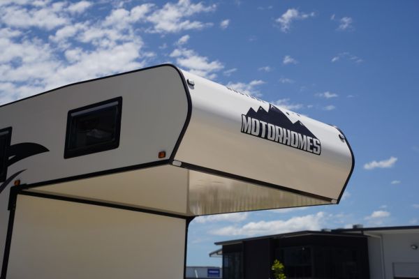 2023 Austral Motorhomes 3.5m Hard-Top Slide-on Camper image