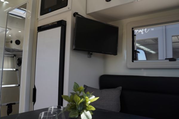 2023 Austral Motorhomes 3.5m Hard-Top Slide-on Camper image