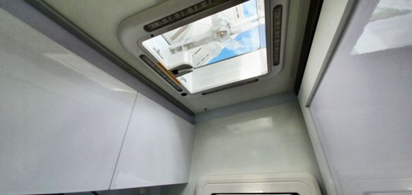 2023 Austral Motorhomes 4.2m Hard-Top Slide-on Camper image