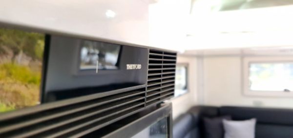 2023 Austral Motorhomes 4.2m Hard-Top Slide-on Camper image