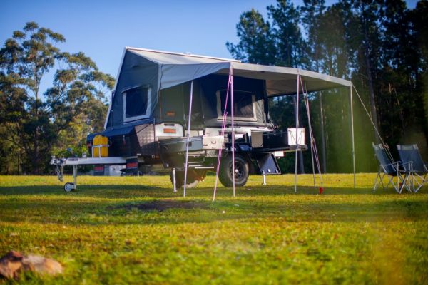 2023 Swag Apache Side-Fold Camper image