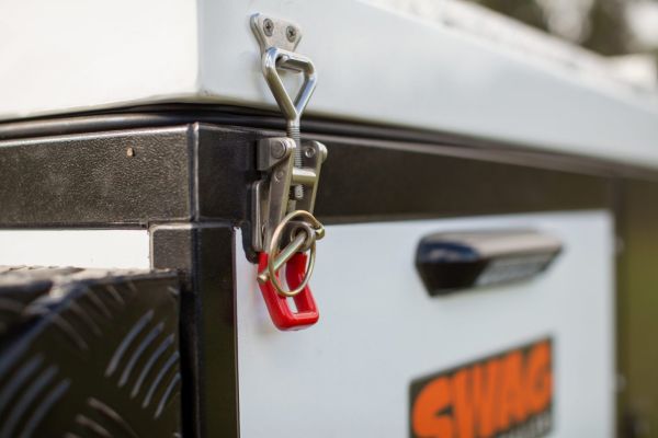 2023 Swag Apache Side-Fold Camper image