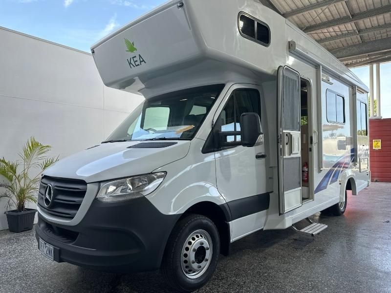 Image for 2019 Kea River M721 6 Berth 43