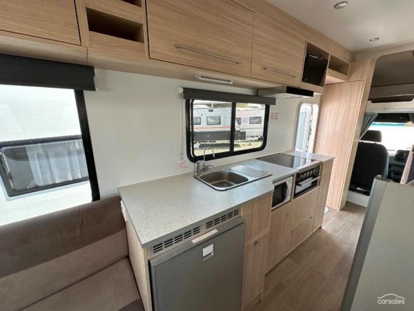 2019 Kea River M721 6 Berth image