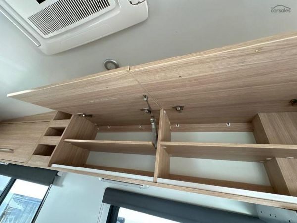 2019 Kea River M721 6 Berth image