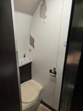 2012 Royal Flair Family Flair Semi Off Road Caravan image