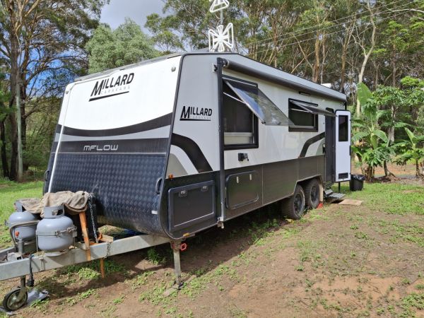 2021 Millard MFLOW Semi Off Road Caravan image