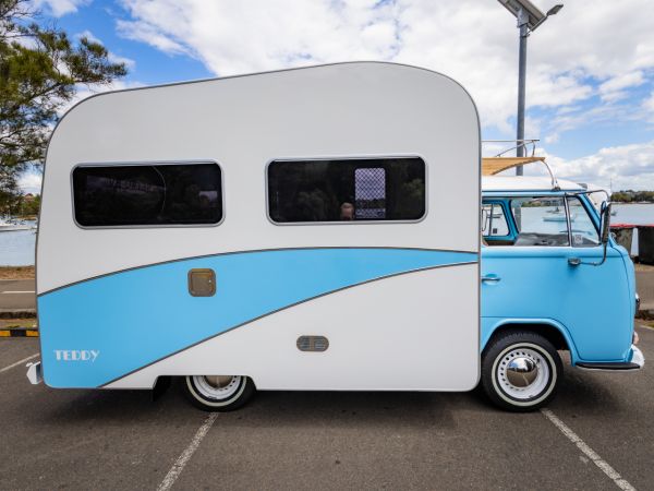 1972 Volkswagen Combi Campervan image