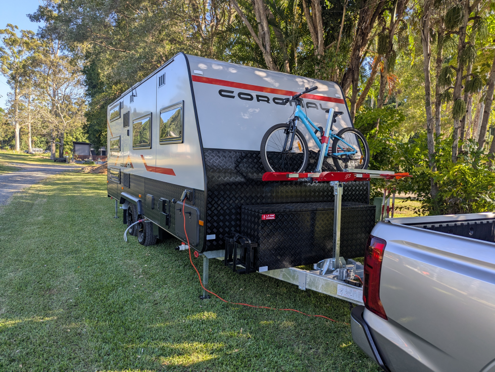 Review: 2025 Coromal Thrill Seeker 18ft Family image